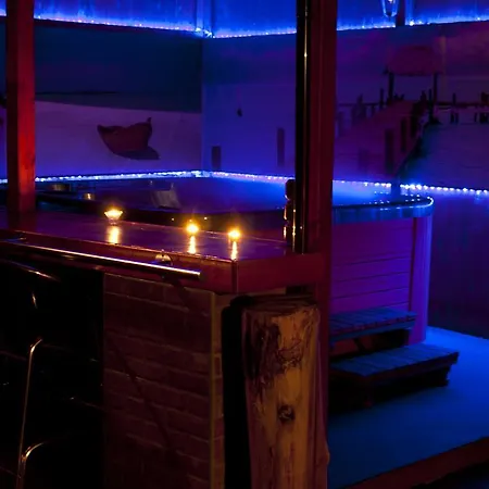 Apartment Party *